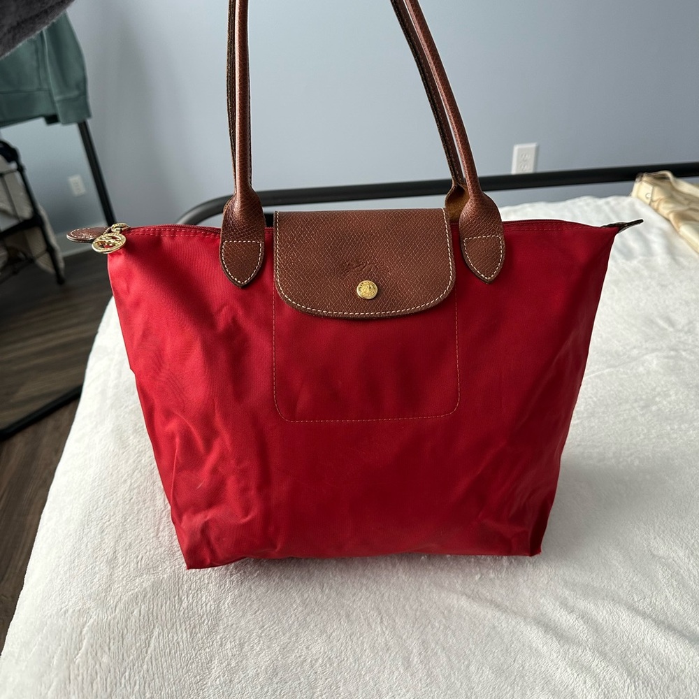 Longchamp tote medium red used